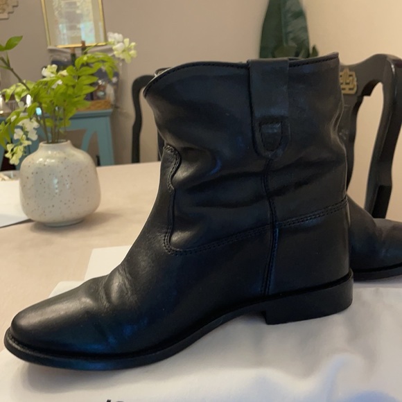 Isabel Marant riding booties. Beautiful soft black leather. - Picture 3 of 4